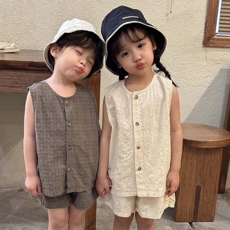 MILANCEL Conjunto infantil verano: chaleco y pantalón corto - imagen 4