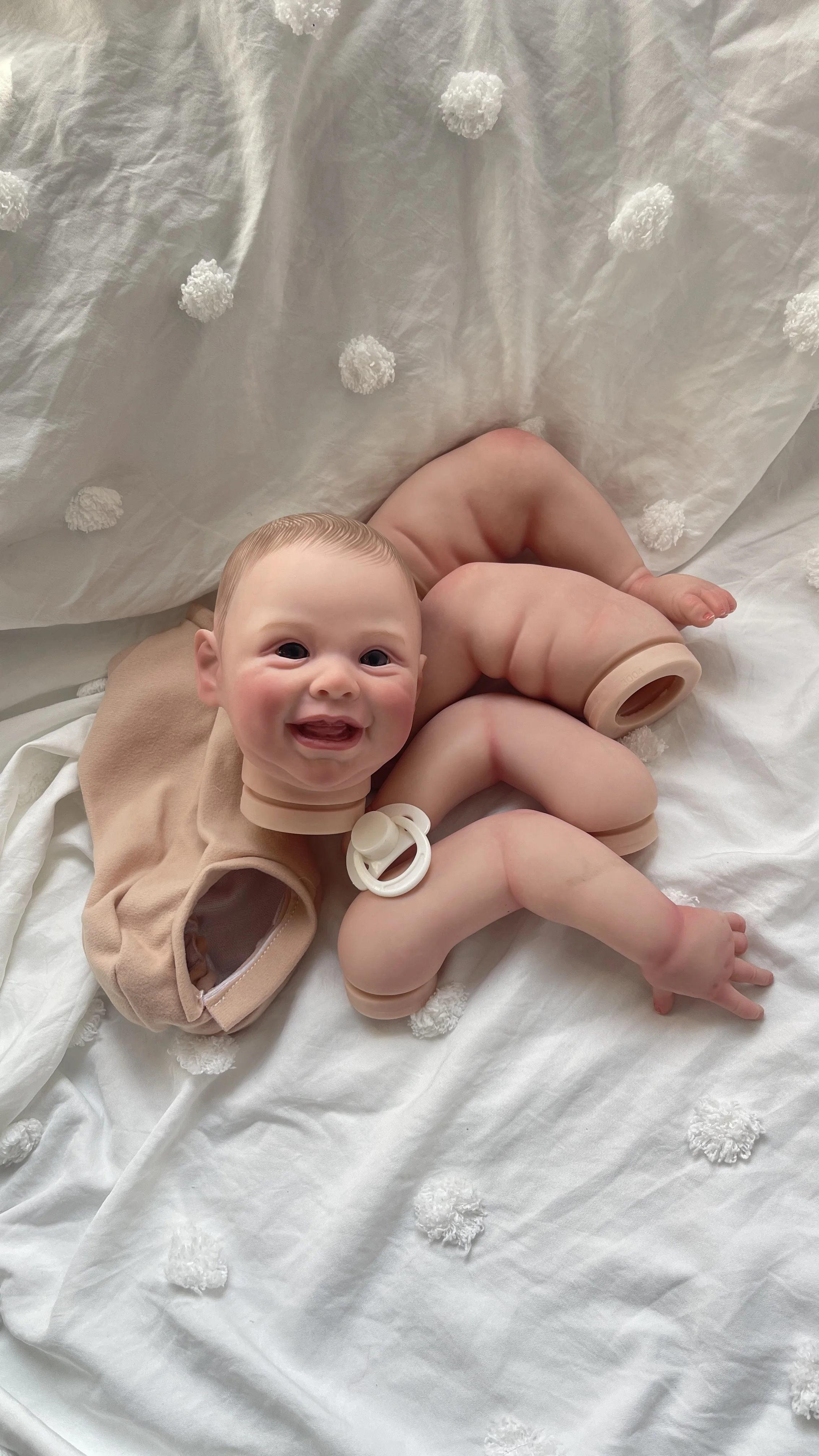 Muñeca Reborn NPK Smile Harper 20'' pintada, piel 3D con venas - imagen 5