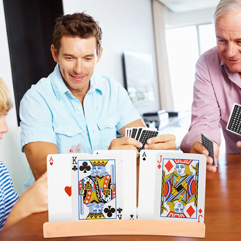 Soporte cartas póker en madera para juegos mesa personalizables - imagen 3