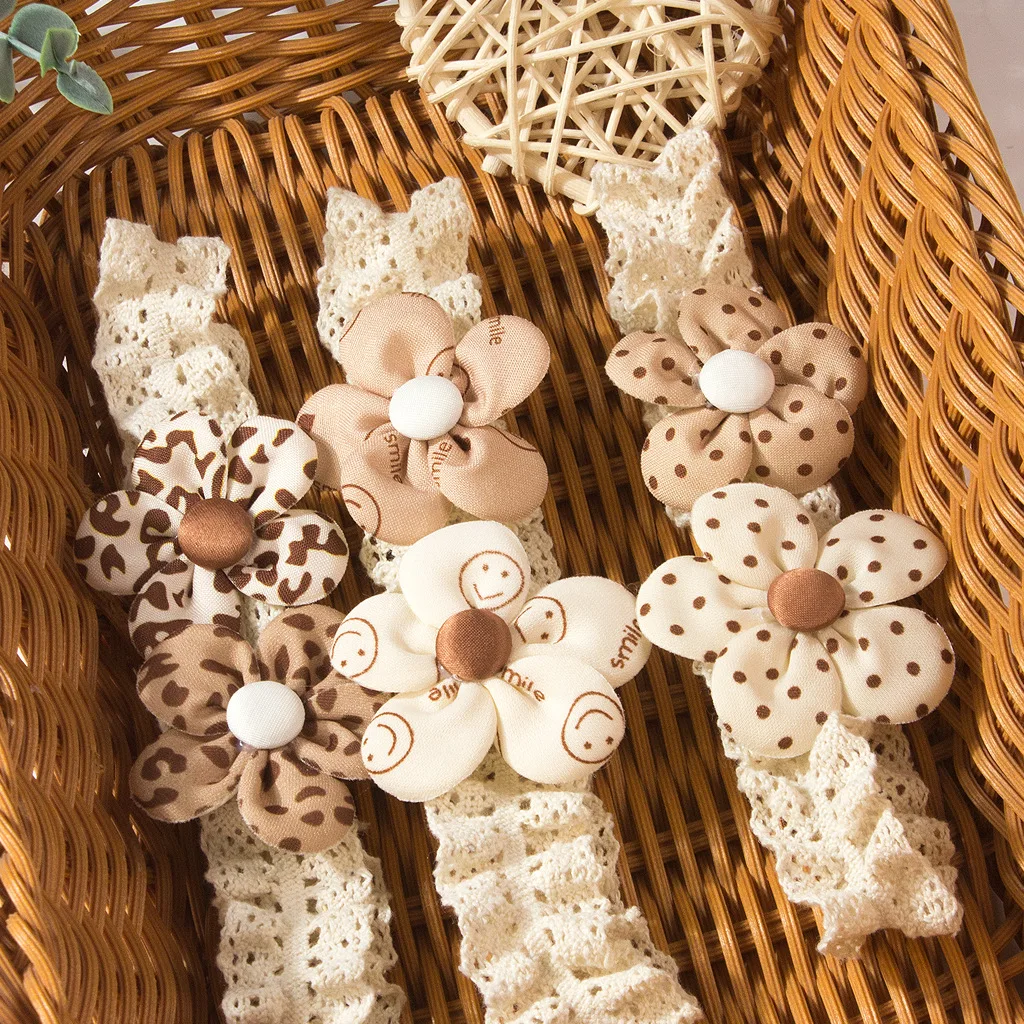 Diadema bebé con flores 3D y estampado leopardo suave - imagen 5