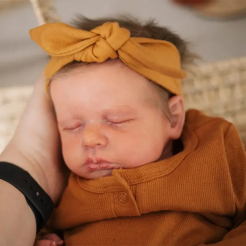 Bebe Loulou muñeca reborn dormida realista hecha a mano para bebés - imagen 4