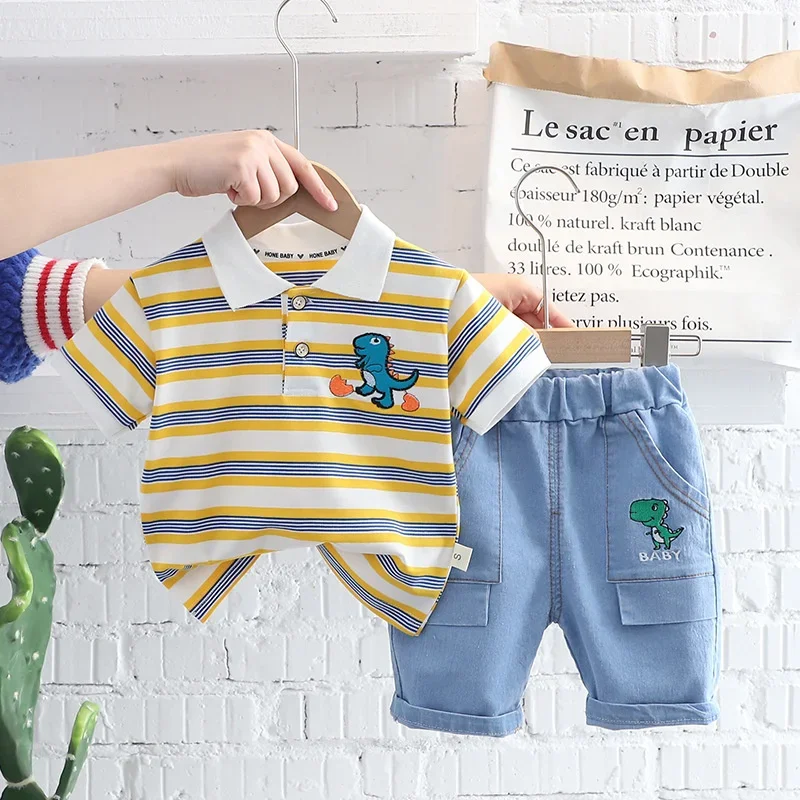 Conjunto infantil de verano: camiseta a rayas y pantalón corto - imagen 5