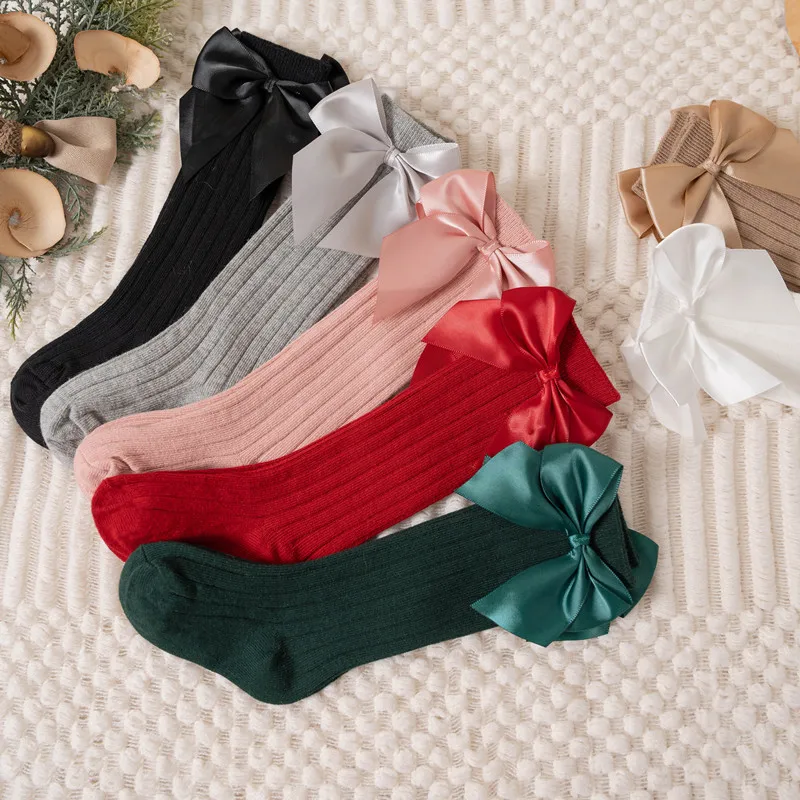 Calcetines rojos de algodón con lazo para niñas - Temporada Otoño Invierno - imagen 4
