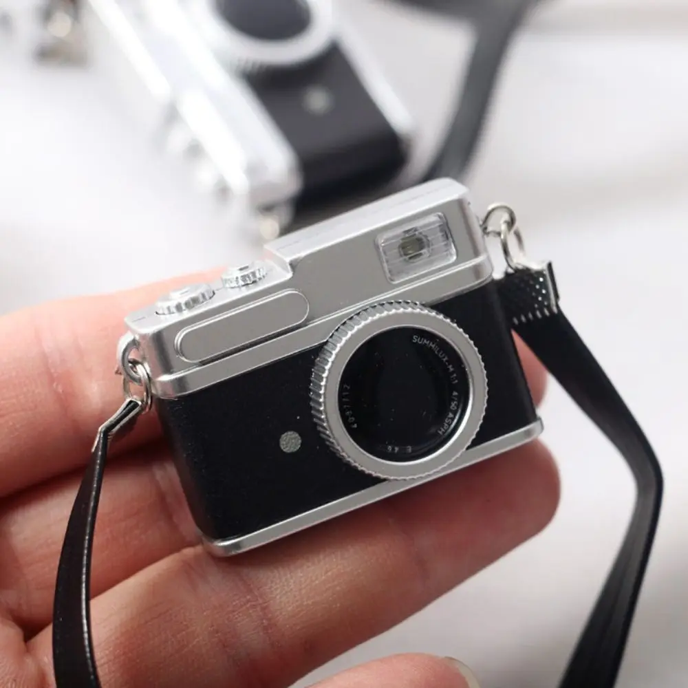 Accesorios OB11: cámara retro con flash y lámpara de simulación - imagen 2
