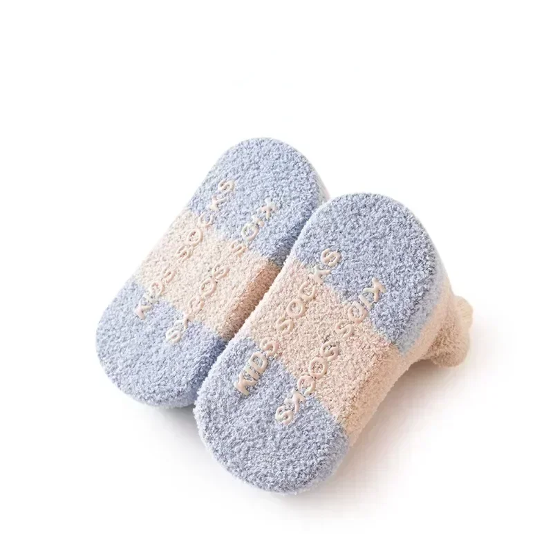 Calcetines de lana coral para bebé recién nacido – Otoño e Invierno - imagen 2