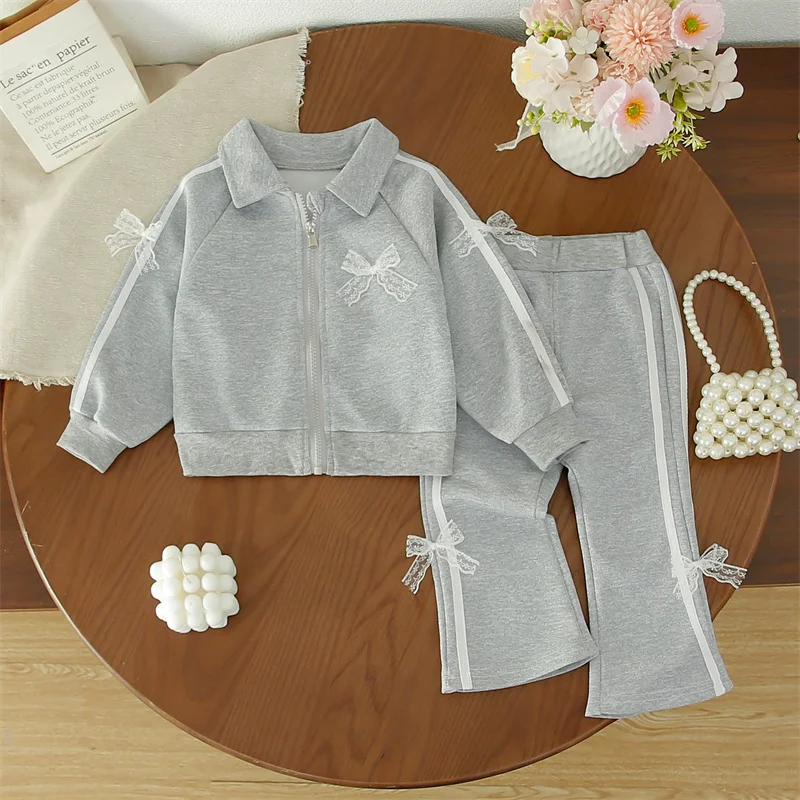 Conjunto niña otoño con lazo, chaqueta y pantalón con encaje - imagen 4