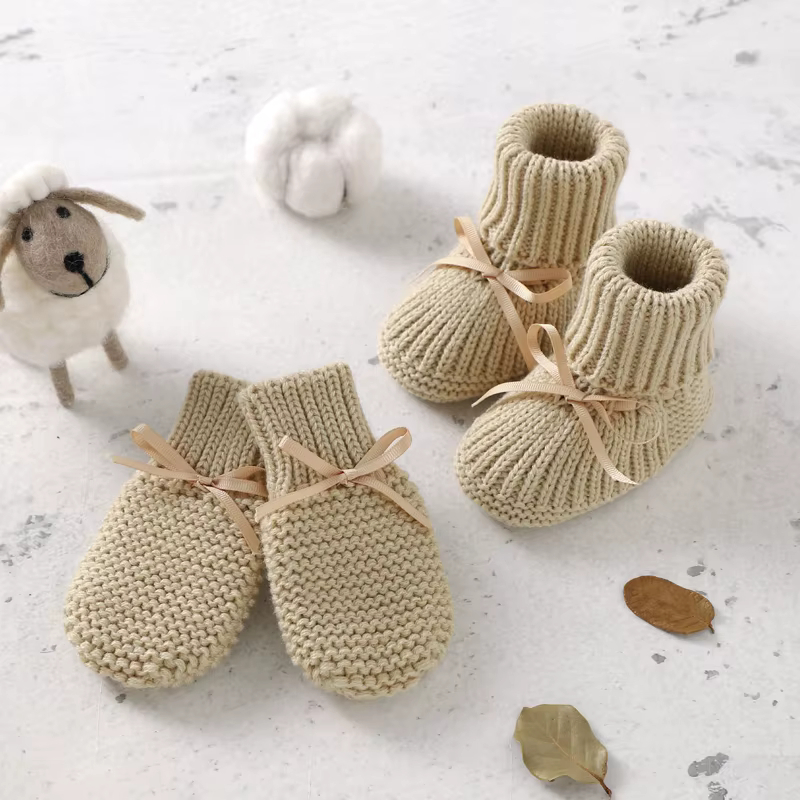 Zapatitos de bebé para primeros pasos – Tejiditos con lazo de mariposa