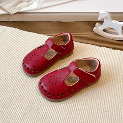 Zapatos antideslizantes de niña con suela suave y calado