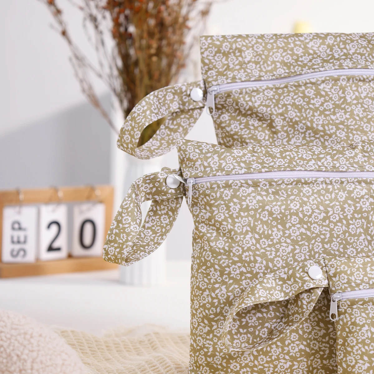 Bolsa seca y húmeda impermeable para pañales – tela reciclada - imagen 4