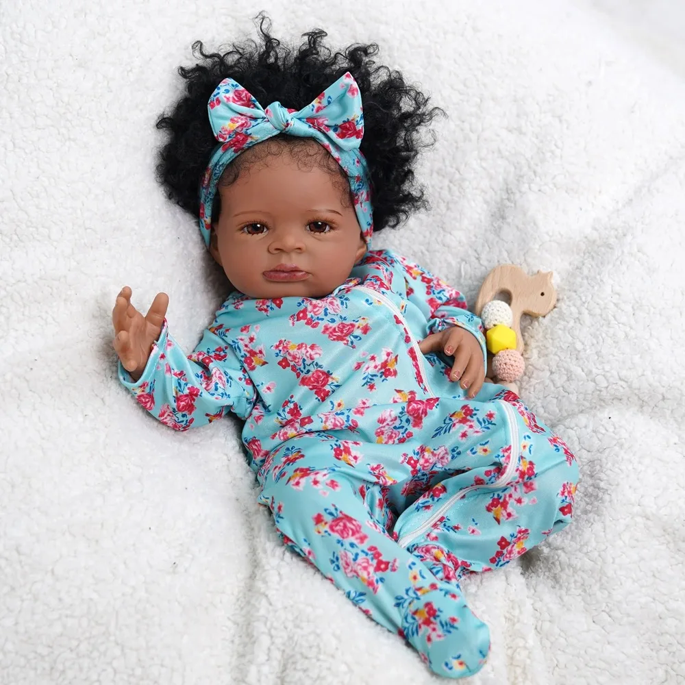Muñeca Lanny vestida con su ropa incluida
