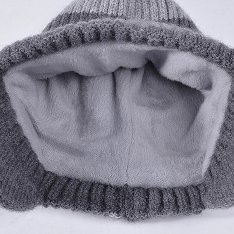 Conjunto de invierno gorro bufanda y guantes con orejeras - imagen 4