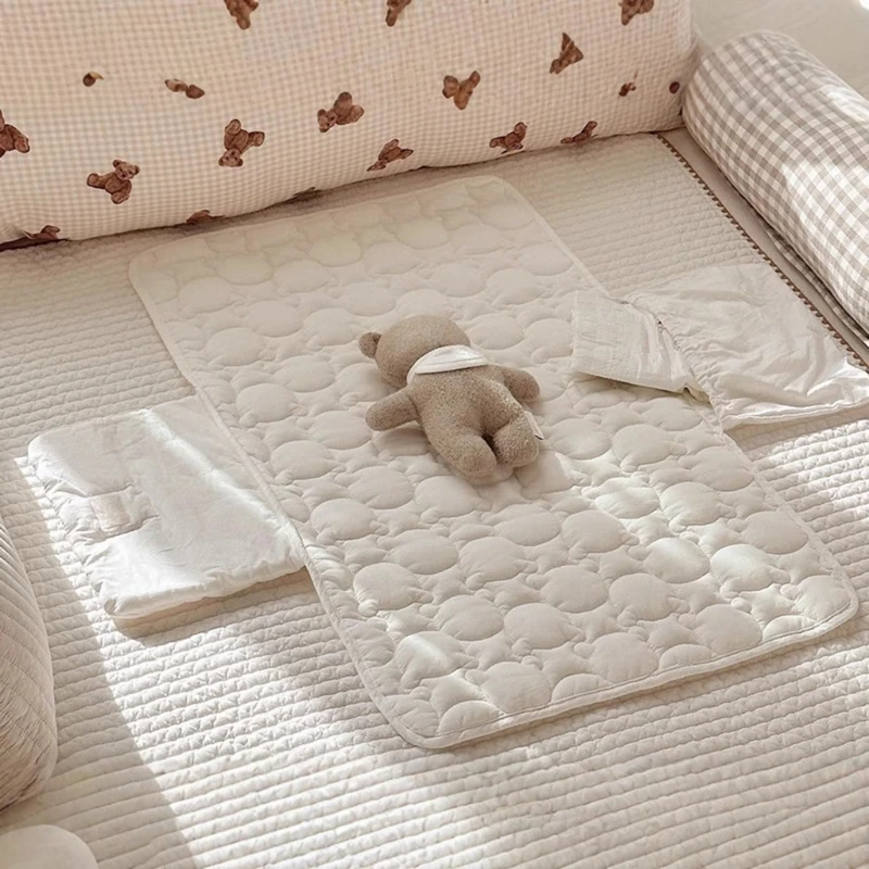 Comparación de tamaño con un bebé de 6 meses