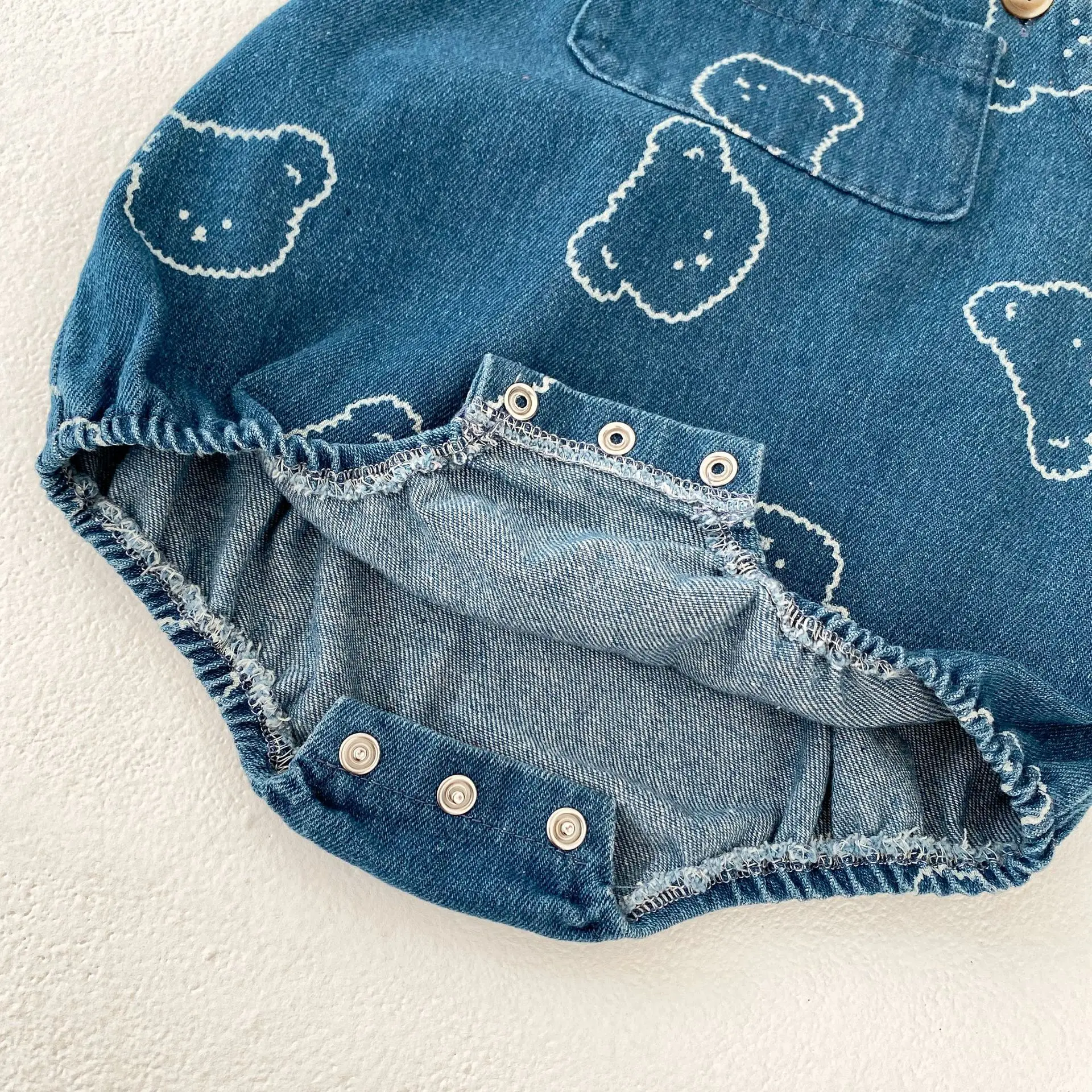 MILANCEL Mono denim con estampado de oso y tirantes para bebé 0-2 años - imagen 3