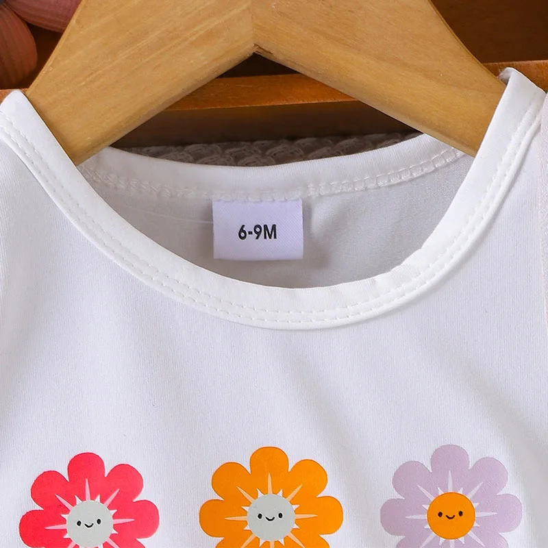 Conjunto veraniego niña top floral y pantalón vaquero - imagen 4