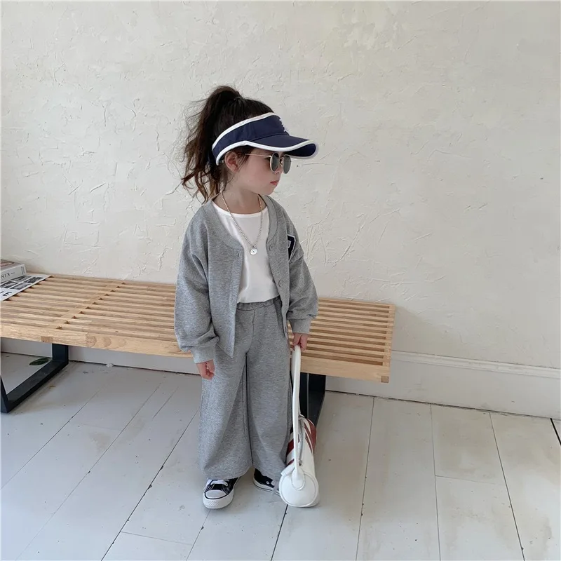 Conjunto deportivo niña blusa manga larga y pantalón cómodo - imagen 2