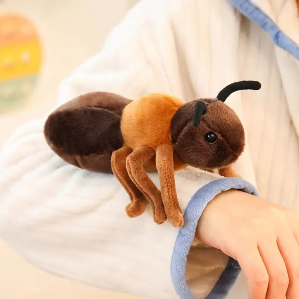 Peluche de hormiga realista en algodón, tierno para regalar - imagen 5