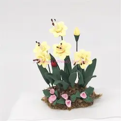 Casa de muñecas con planta de flor amarilla – Accesorios decorativos