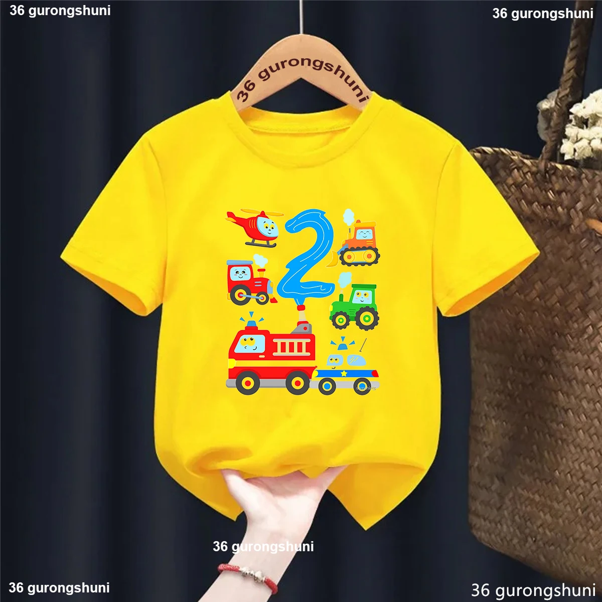 Detalle del diseño infantil con temática tractor