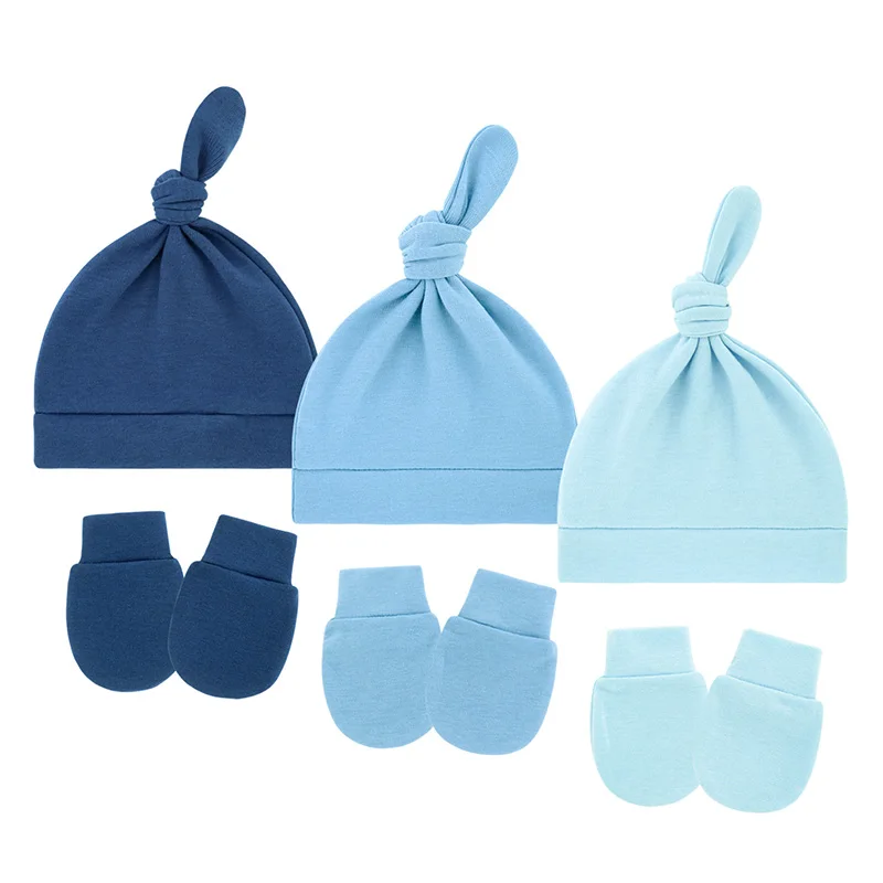 Gorro anudado y diseño de color sólido para bebé