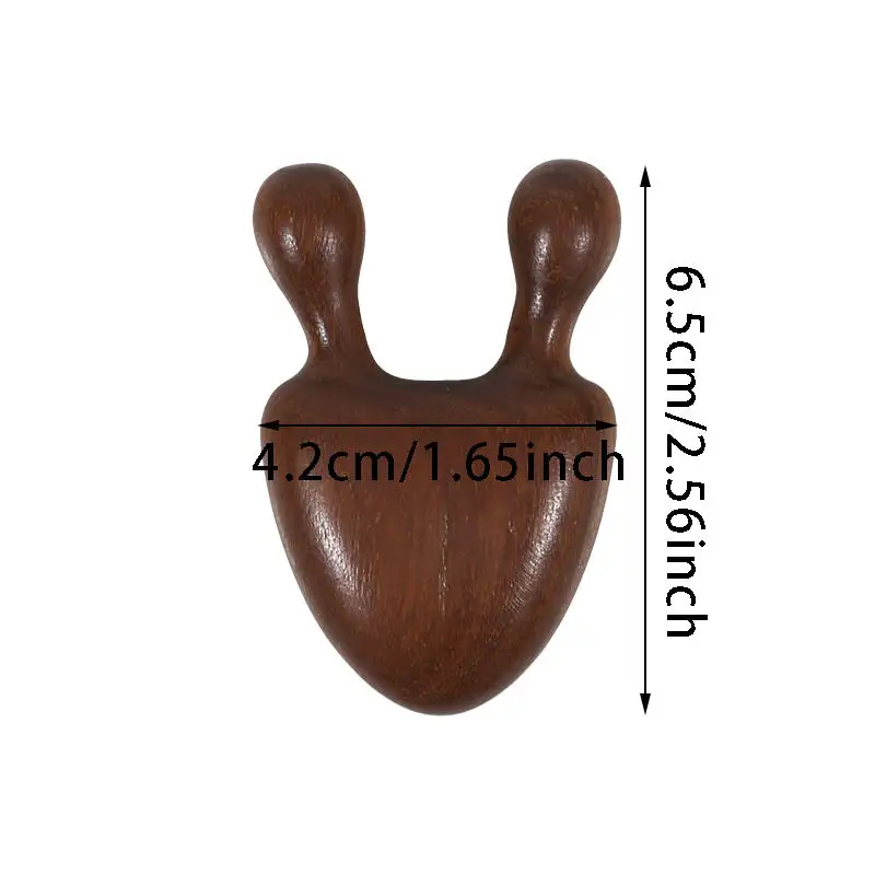 Peine de masaje nasal de madera con forma de caracol