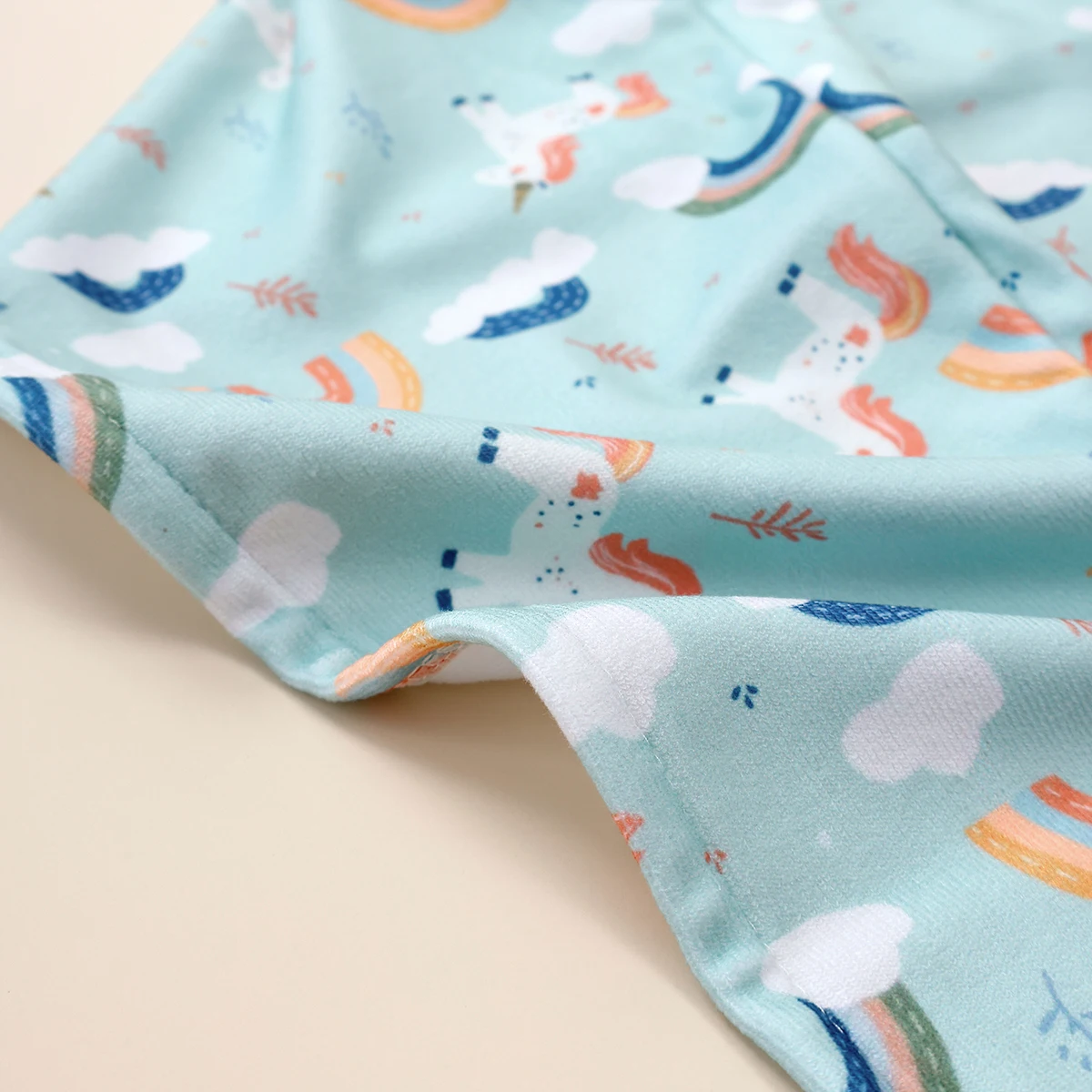 Bata de baño infantil ajustable y sin costuras