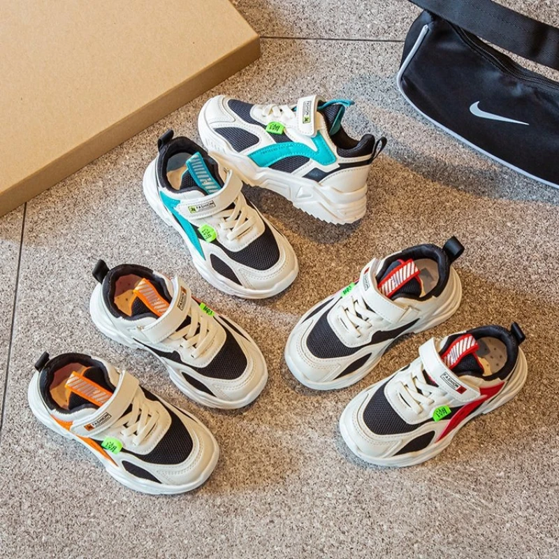 Zapatillas deportivas infantiles versátiles de suela blanda