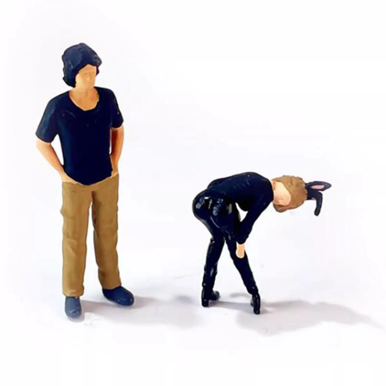 Figuras de resina pintadas para diorama de casa de muñecas - imagen 2