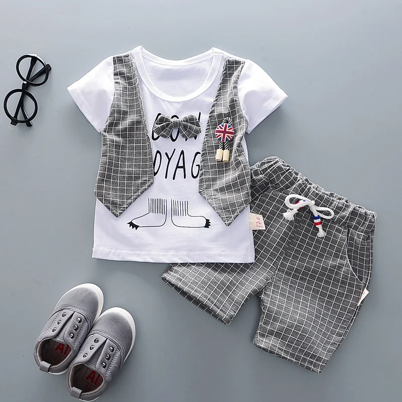 Conjunto de verano niña camiseta pantalones cortos colores