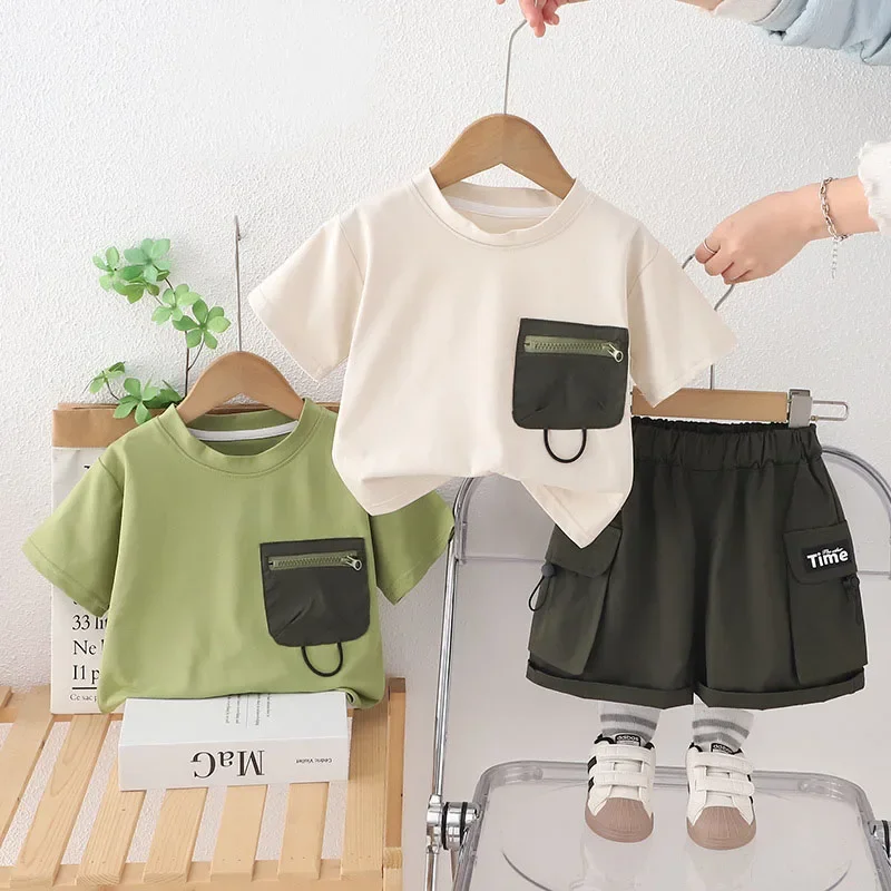 Conjunto veraniego niño pequeño – Pantalón corto y camiseta informal - imagen 4