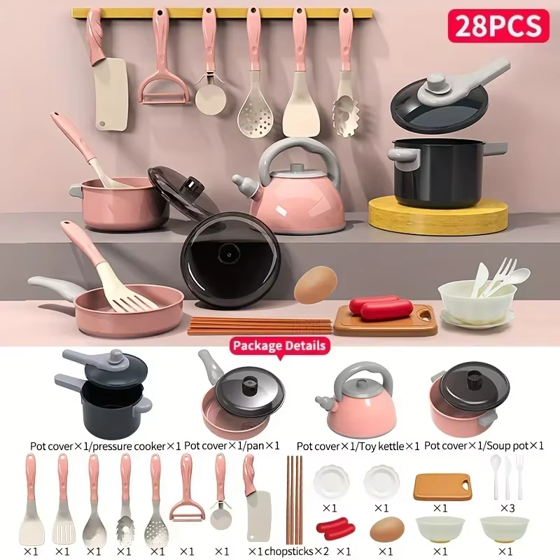 Detalle de utensilios y accesorios de cocina de juguete