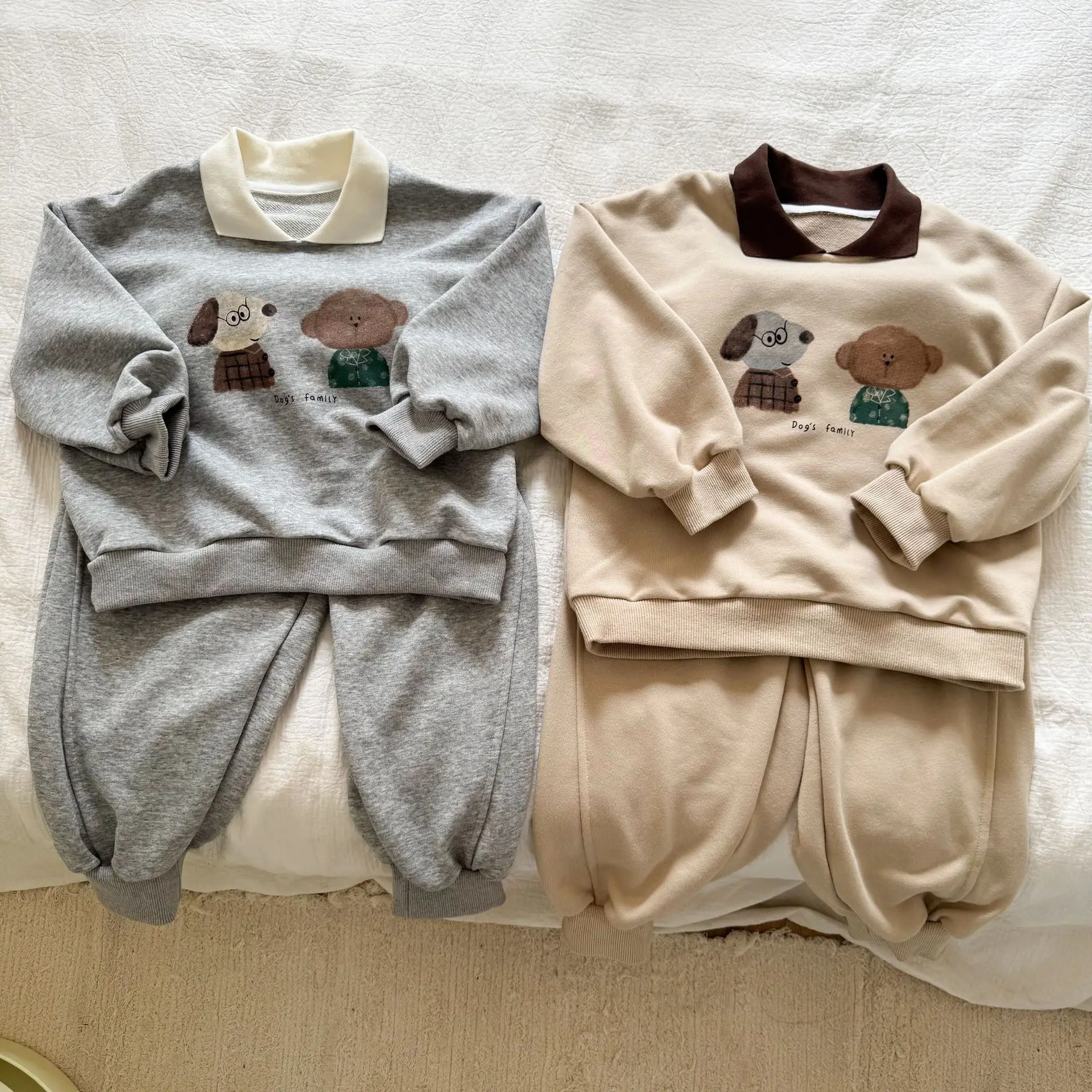 Conjunto infantil en diferentes colores