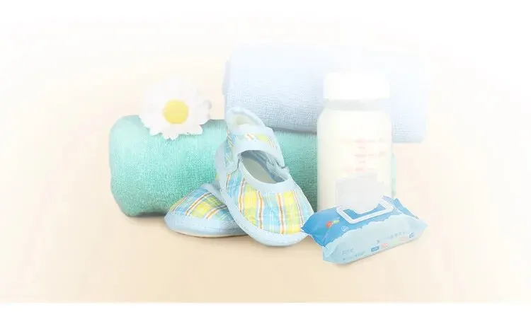 Bolsa abierta mostrando su interior
