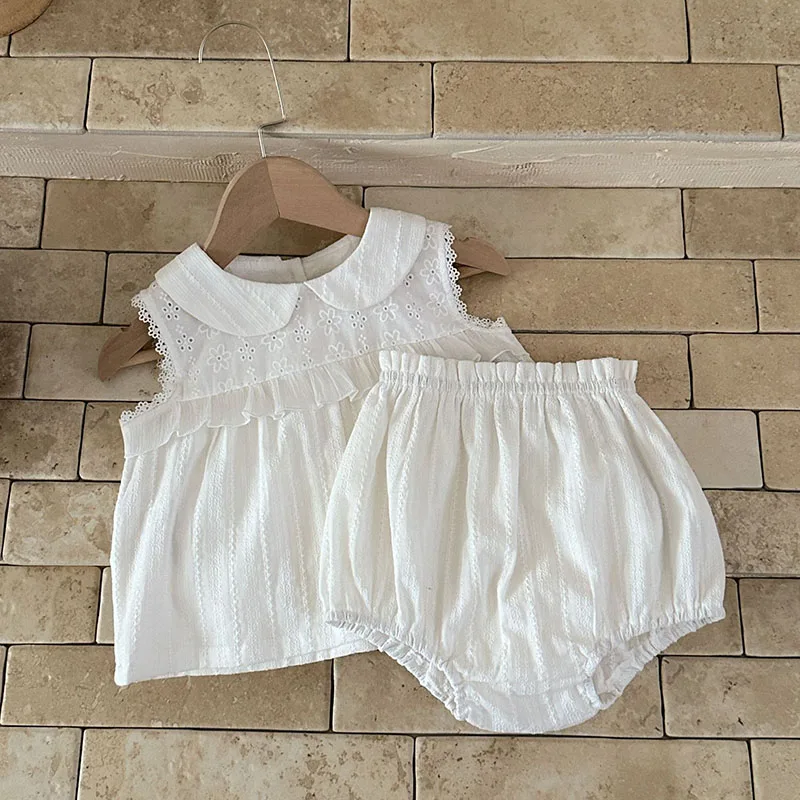 Conjunto verano bebé niña: top sin mangas con encaje y bombachos - imagen 3