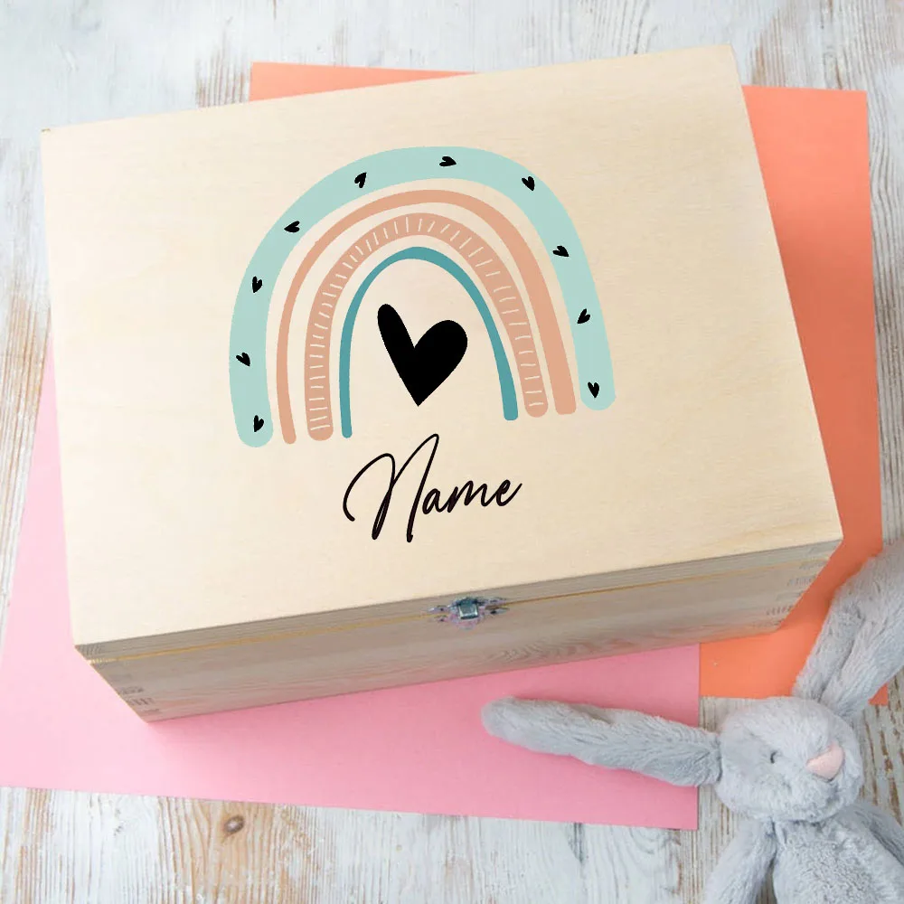 Caja de recuerdos bebé personalizada madera arcoíris - imagen 5