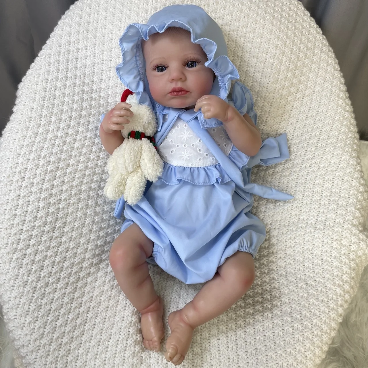 Muñeca reborn LouLou de 3D con ojos azules, princesa coleccionable - imagen 3