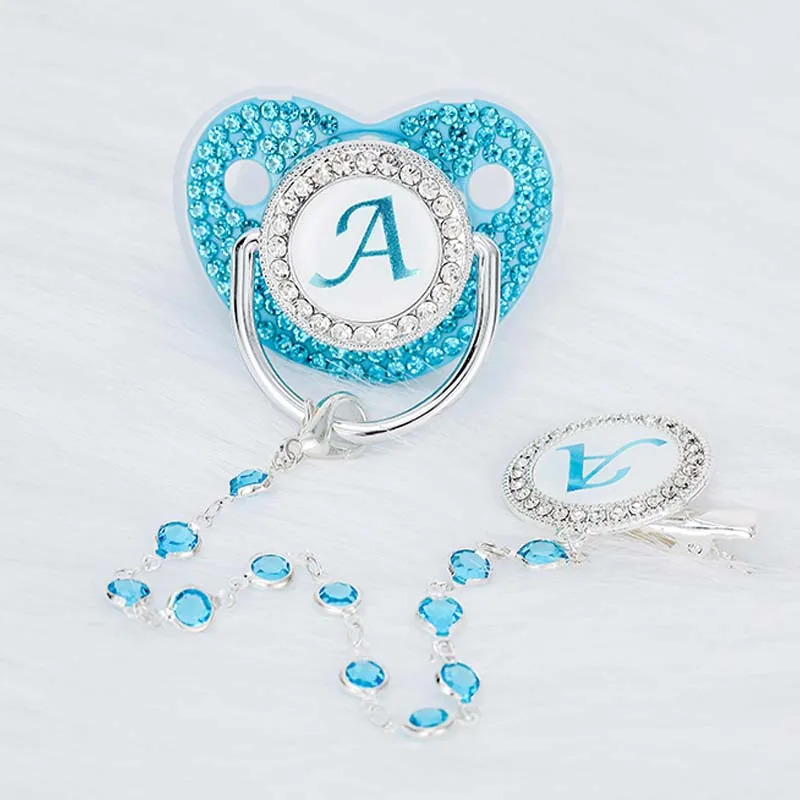 Clip chupete personalizado con iniciales y circonita azul para bebé - imagen 3