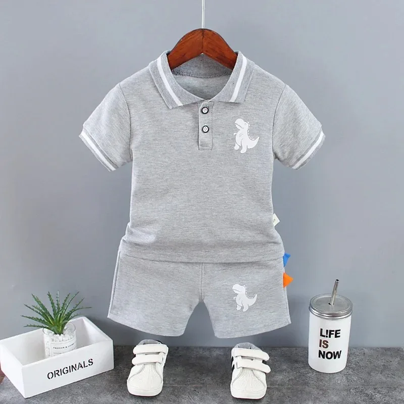 Conjunto de verano para bebé: camiseta y pantalón corto - imagen 3