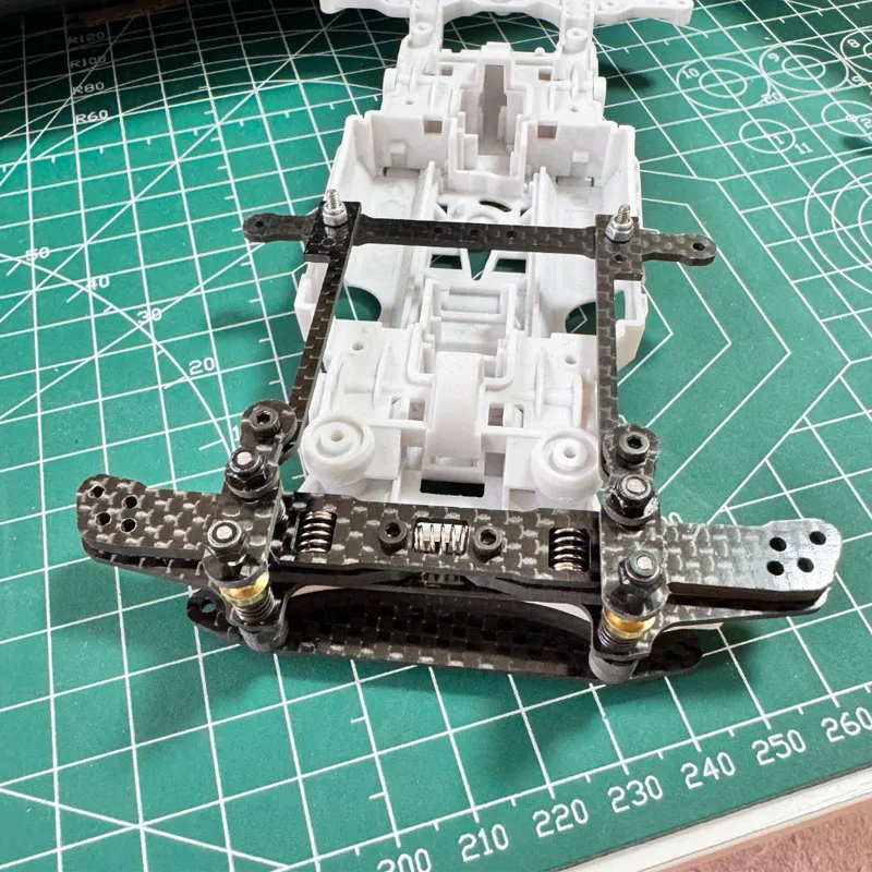 Amortiguador de fibra de carbono para coche de carreras 4WD - imagen 4