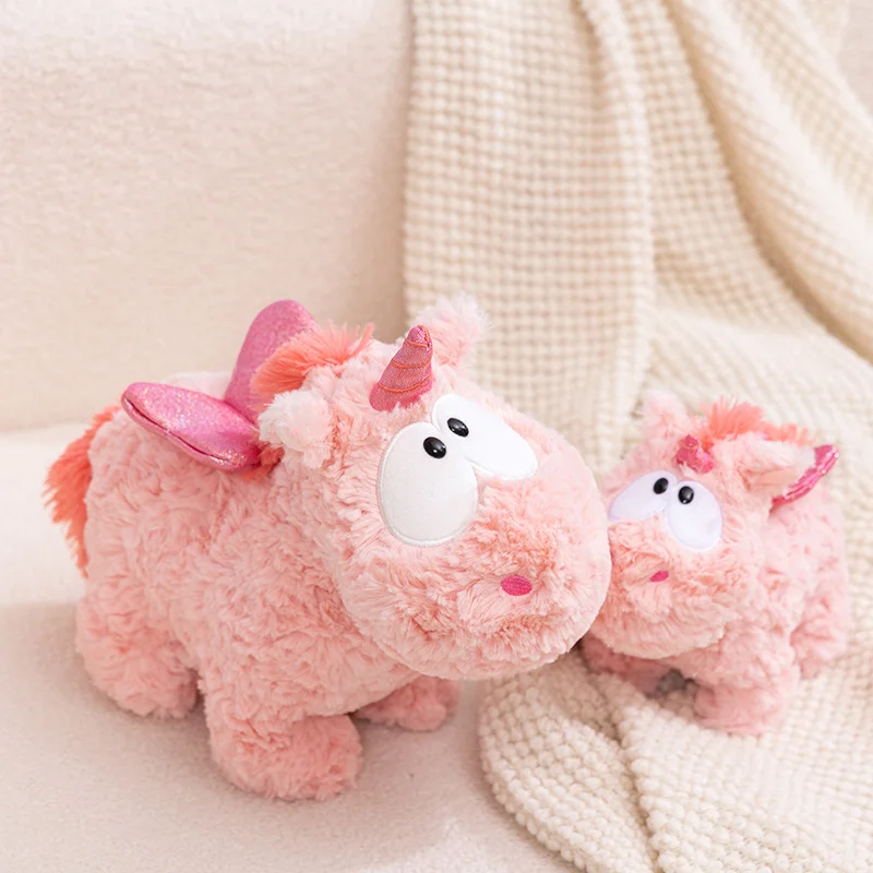 Detalle del peluche rosa