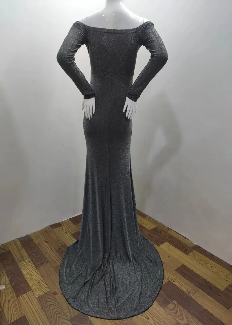 Detalle del vestido largo para fotografía de maternidad