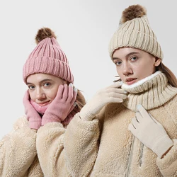 Conjunto de invierno con gorro, bufanda y guantes de punto