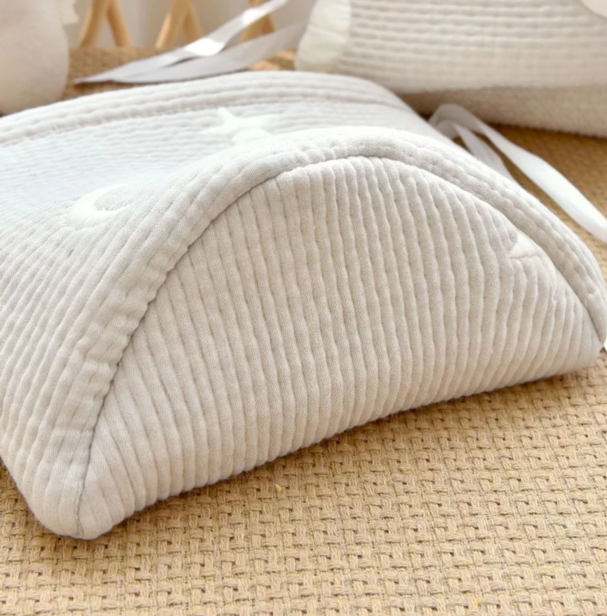 Acabado acolchado en jacquard coreano