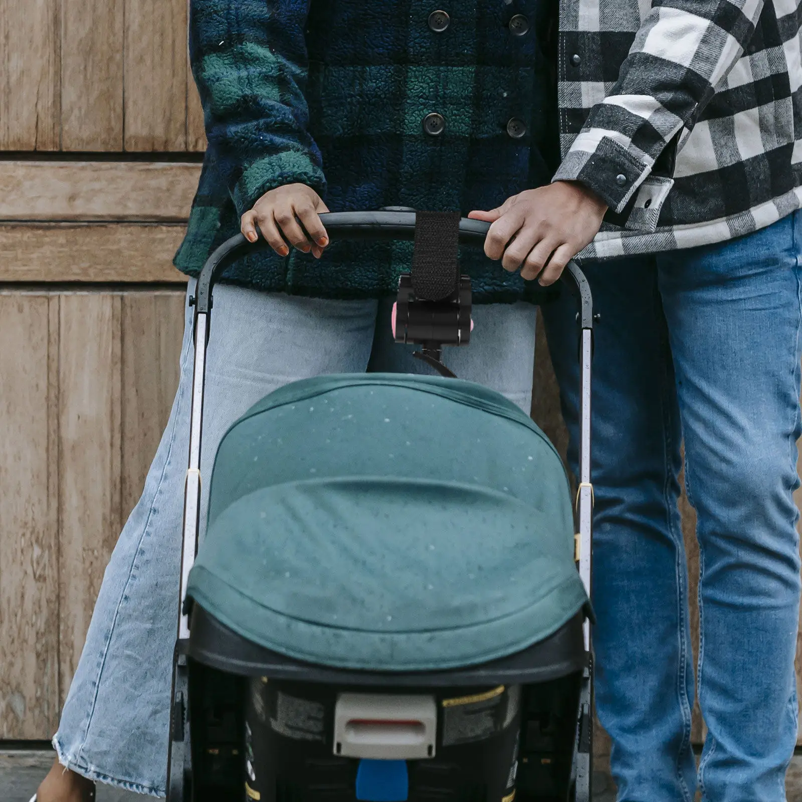 Gancho universal giratorio para cochecito de bebé colgar bolsas - imagen 5