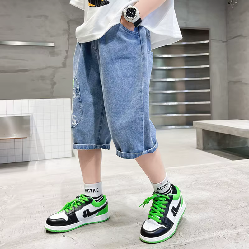 Pantalones vaqueros niño con estampado de letras - imagen 3
