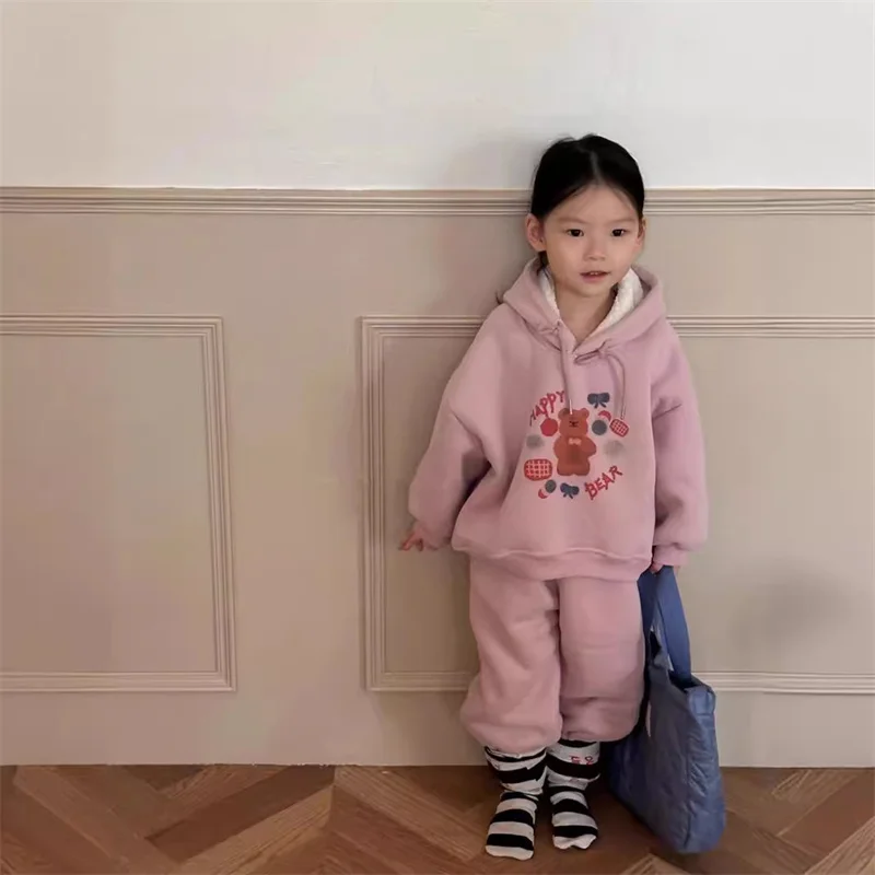 Conjunto de niña de terciopelo con capucha y pantalón invierno - imagen 4