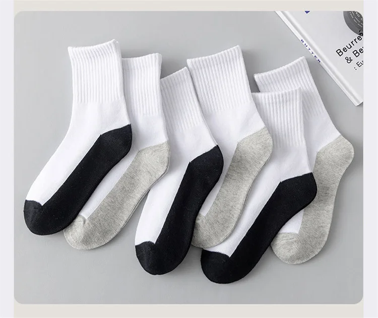 Calcetines blancos deportivos infantiles