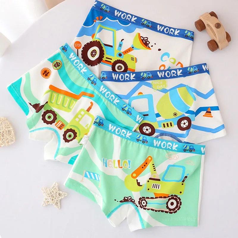 Pack de 4 bañadores infantiles KISDAW con motivos de coches y camiones