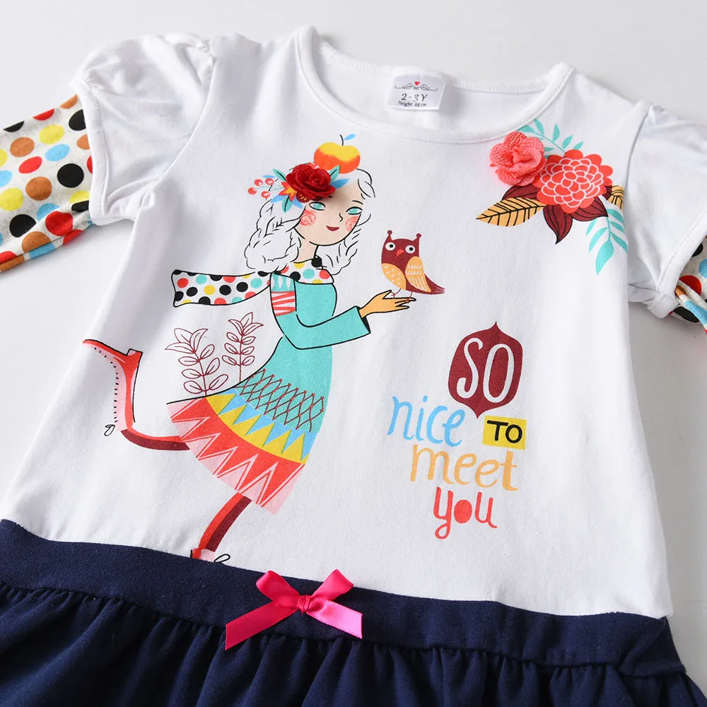 Vista frontal del vestido infantil