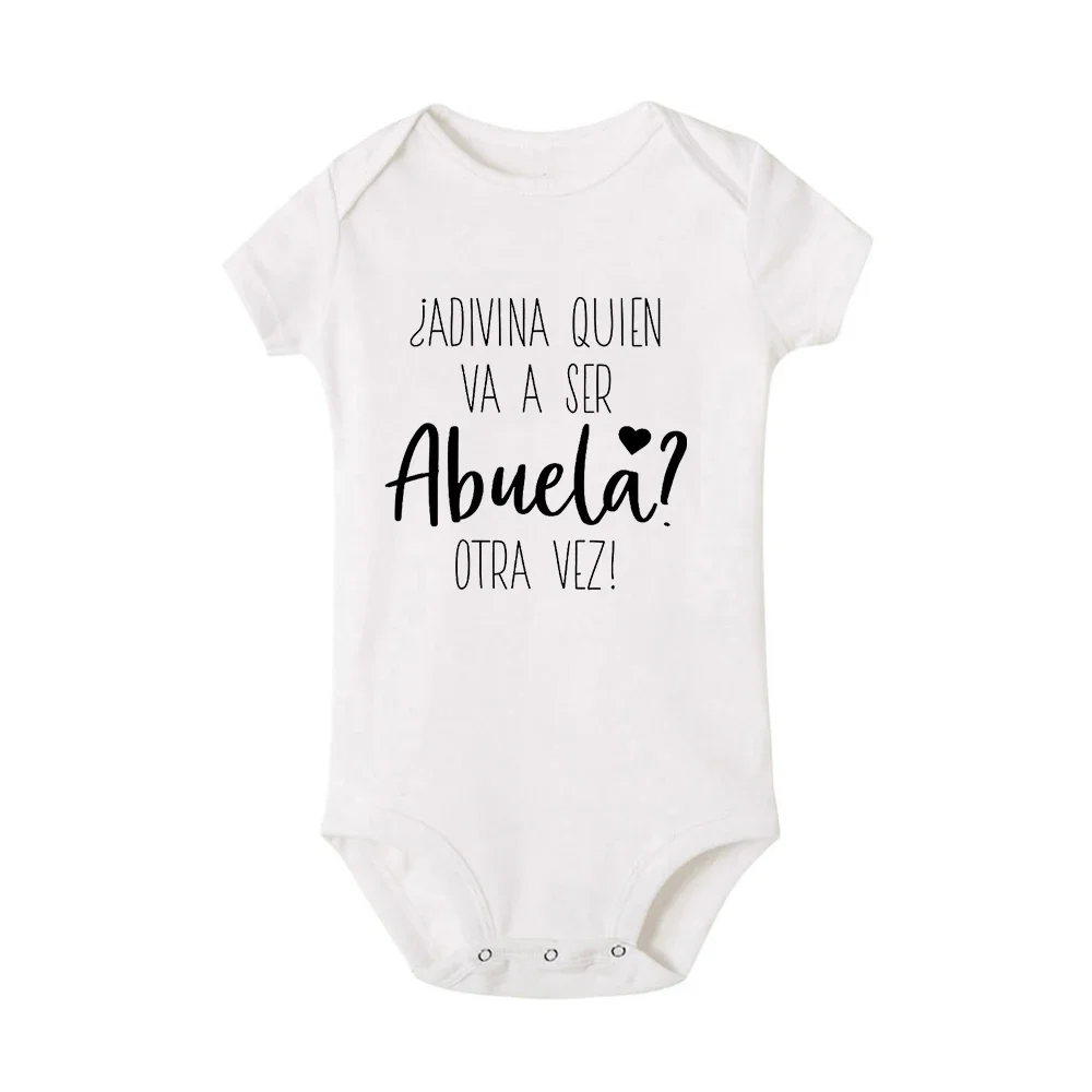 Mono de bebé en diseño adorable