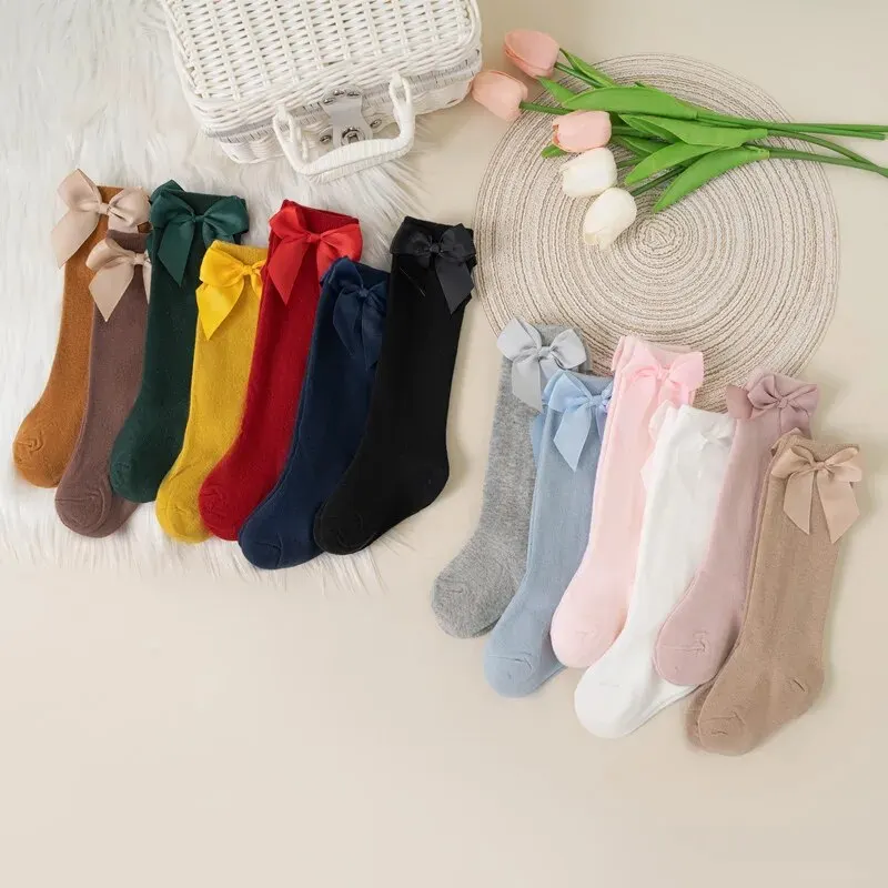 Calcetines largos para bebés en algodón con lazo grande - español - imagen 5